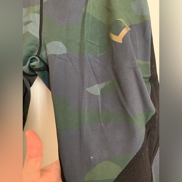 Violate The Dress Code Green Camo Leggings - Picture 3 of 4